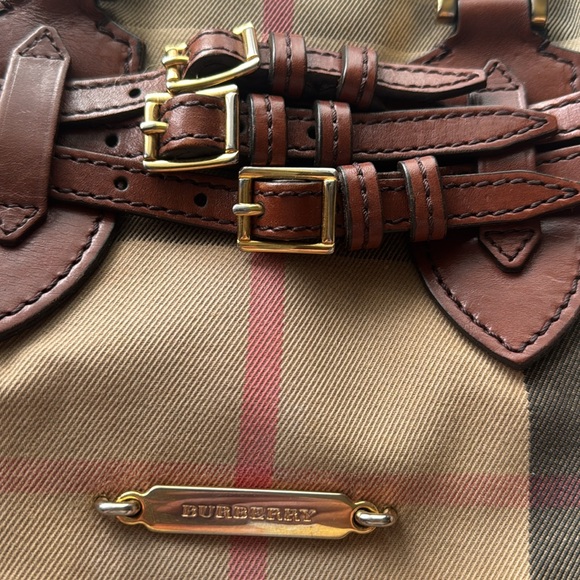 Burberry Brown Plaid Women's Bag - Picture 10 of 14